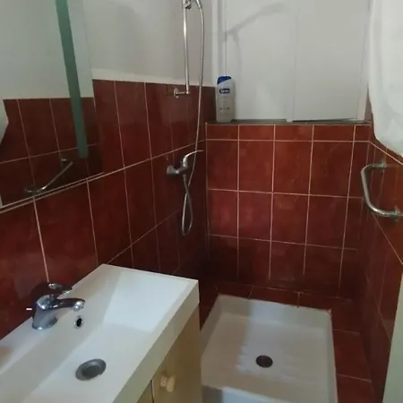 En Duplex Et Jardin Au Coeur Du Village Limogne-en-Quercy